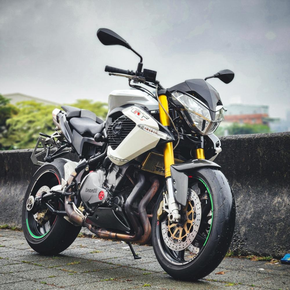 BENELLI TNT899S