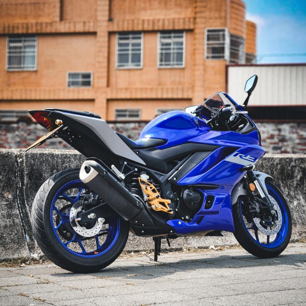 YAMAHA YZF-R3