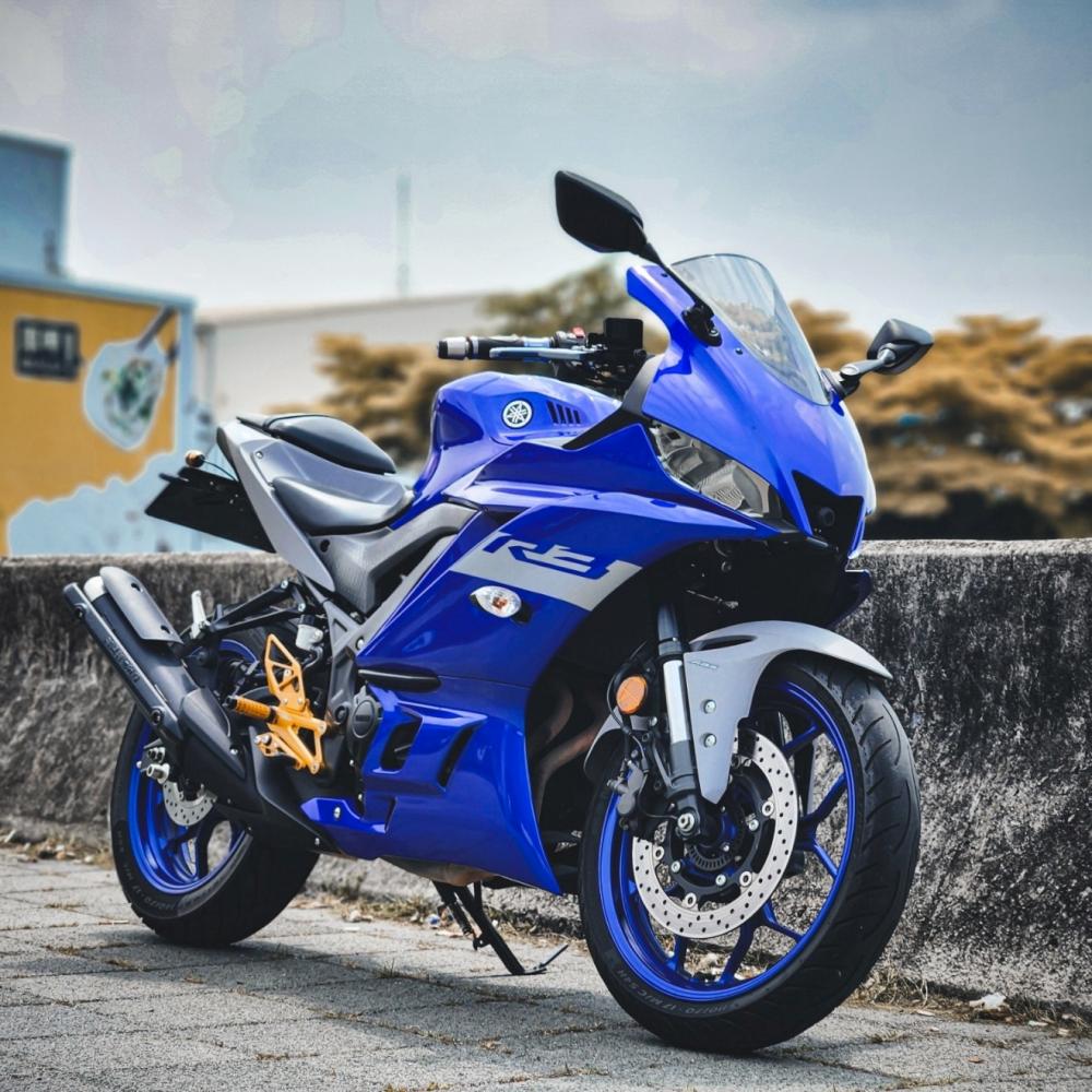 YAMAHA YZF-R3