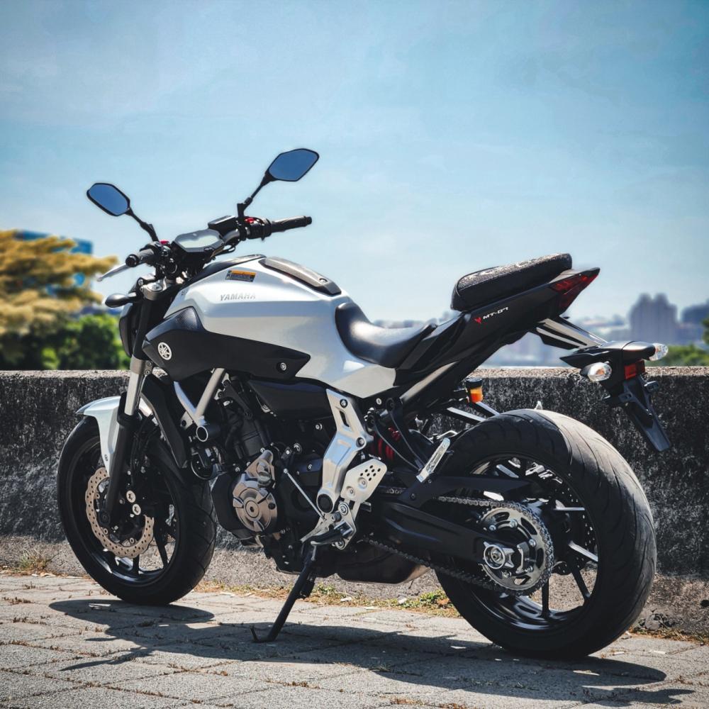 YAMAHA MT-07