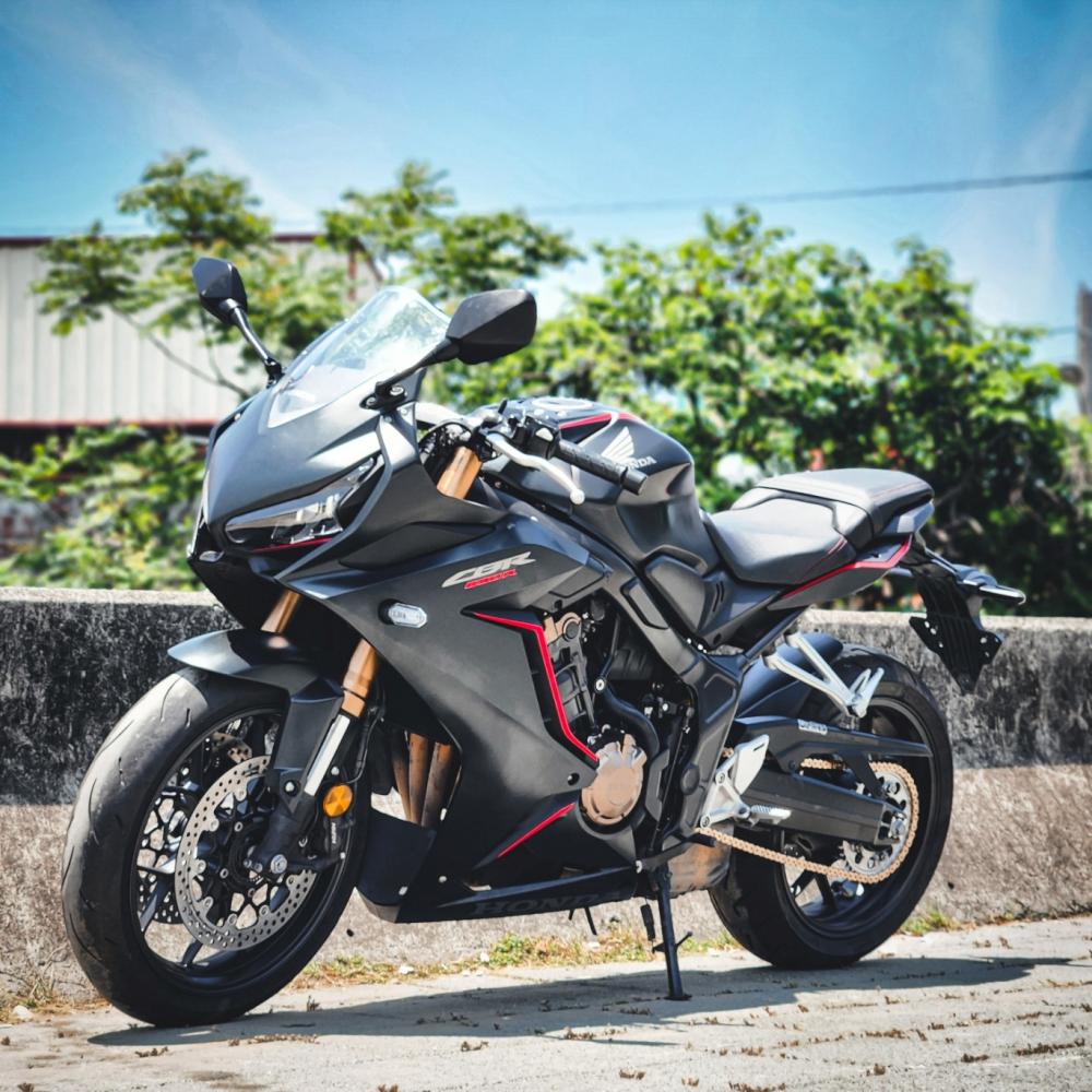 HONDA CBR650R