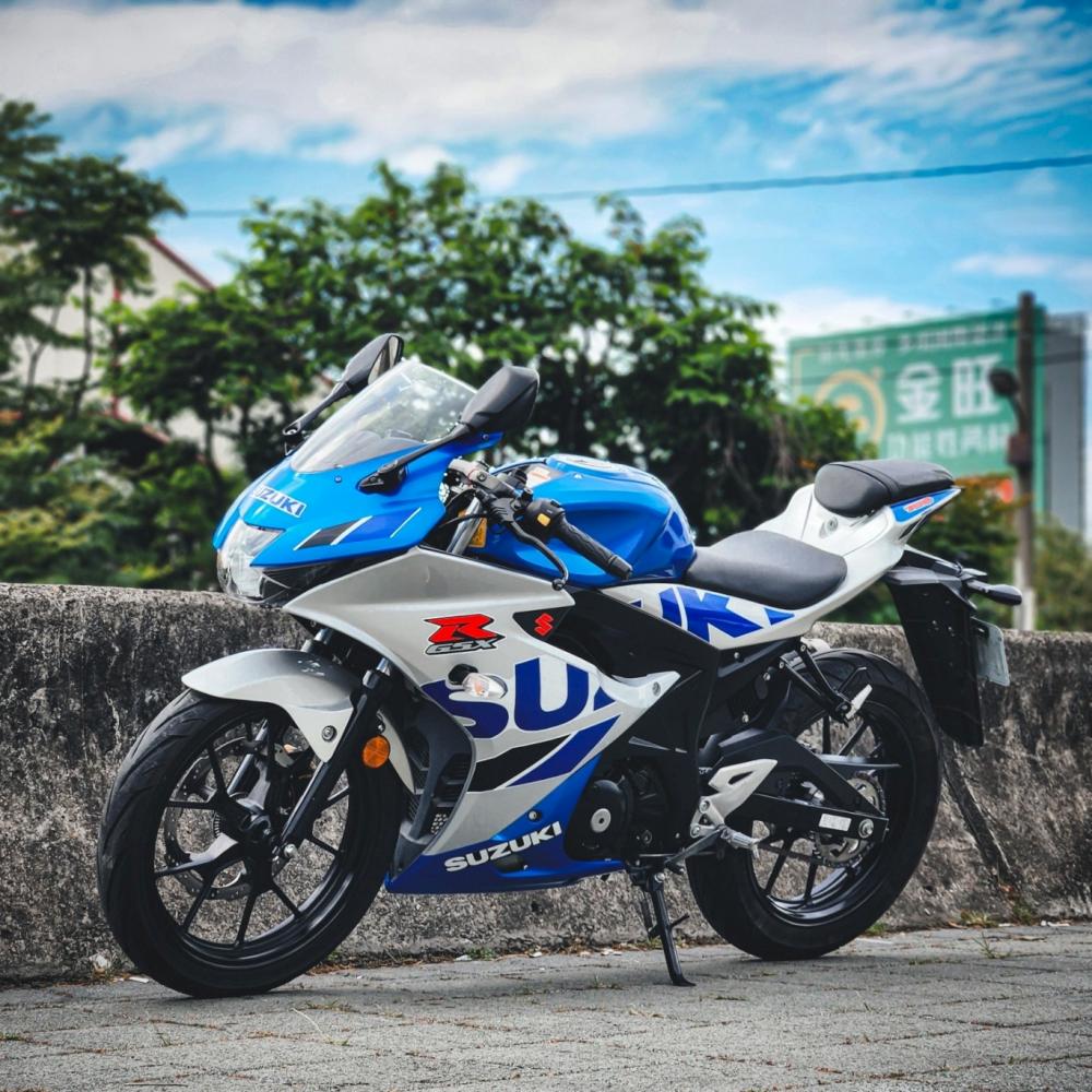 SUZUKI GSX-R150