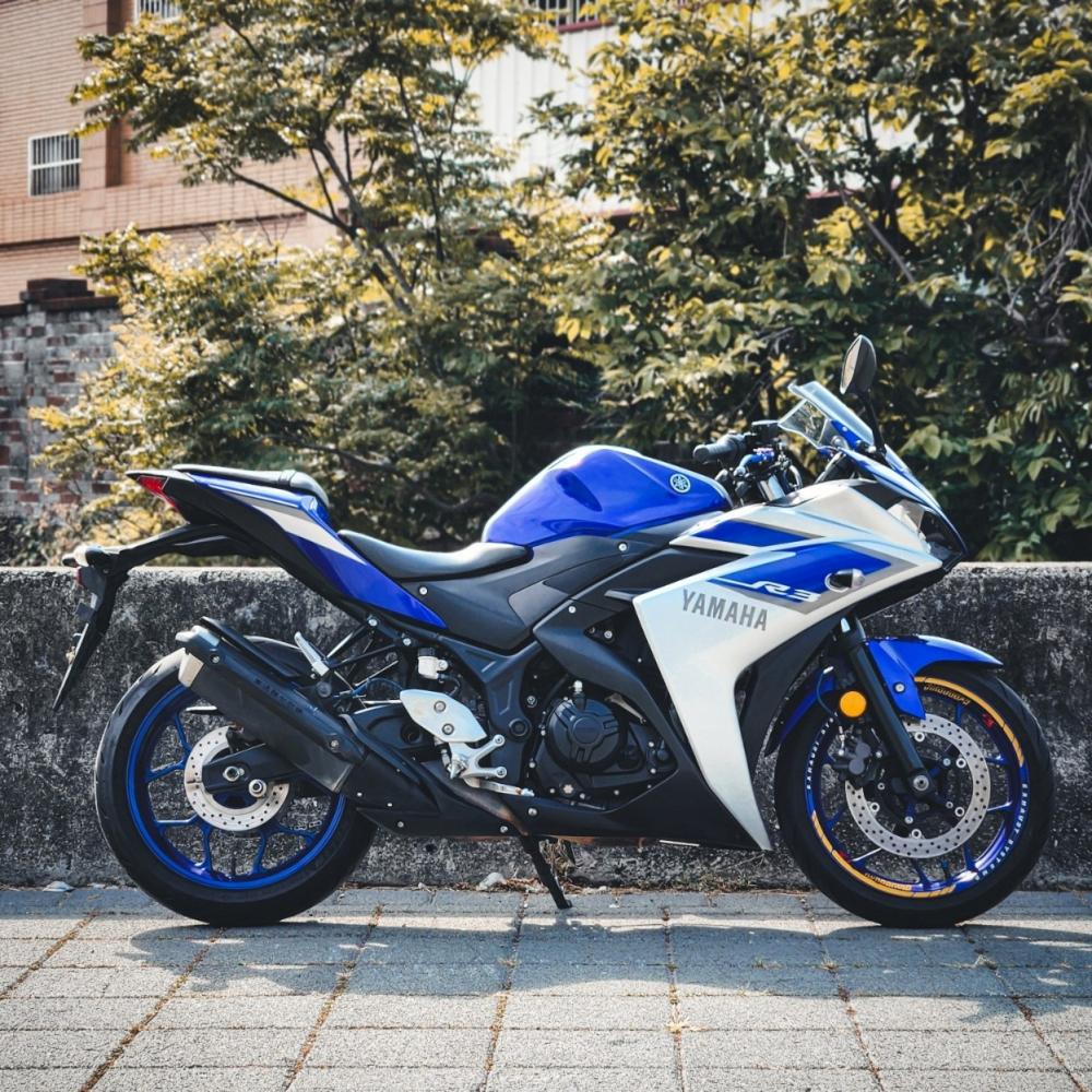 YAMAHA YZF-R3