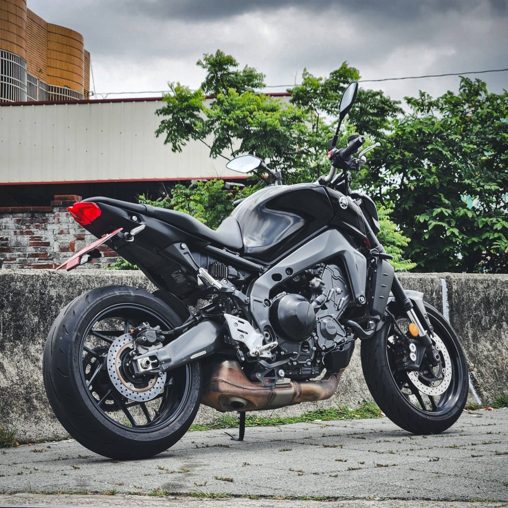 YAMAHA MT-09