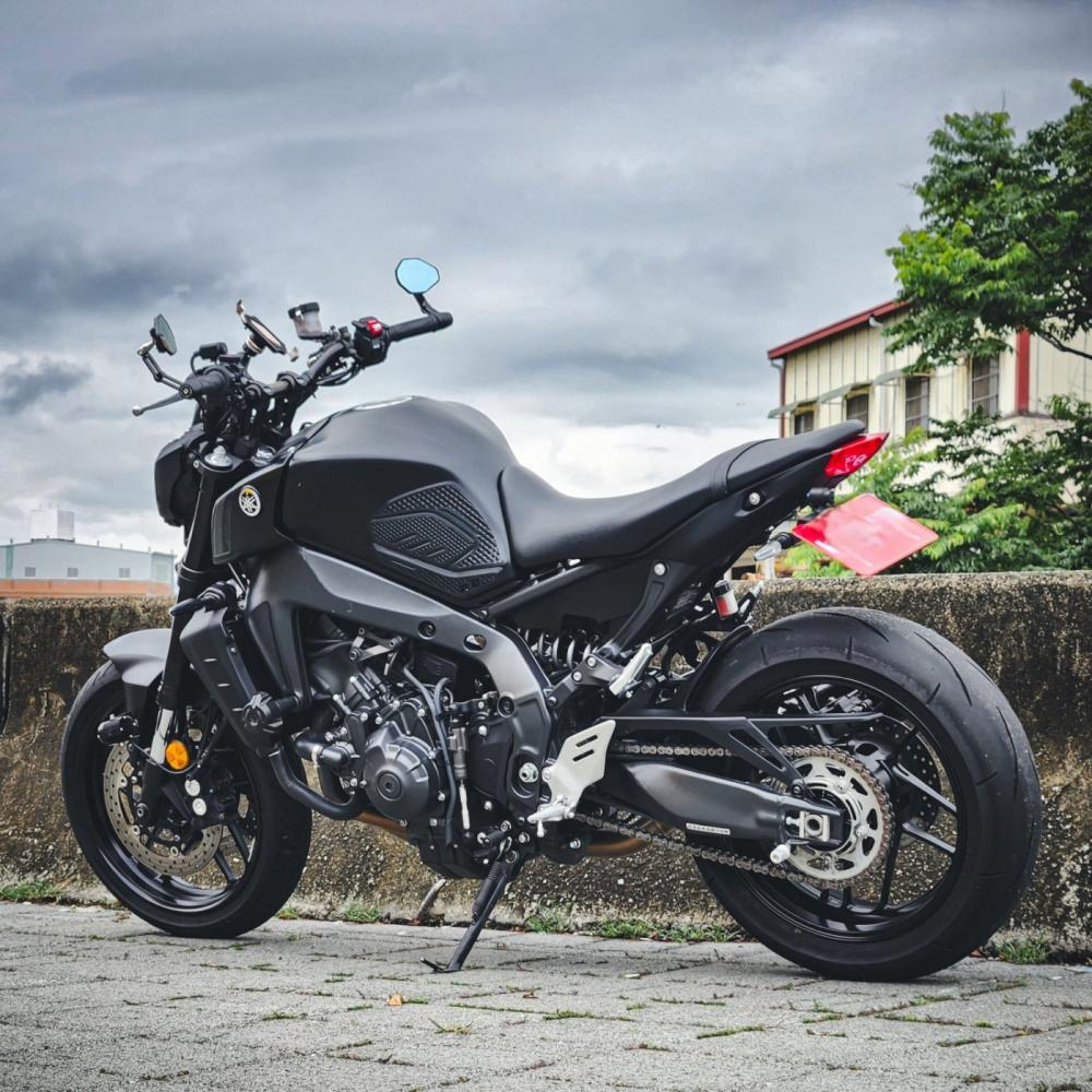 YAMAHA MT-09