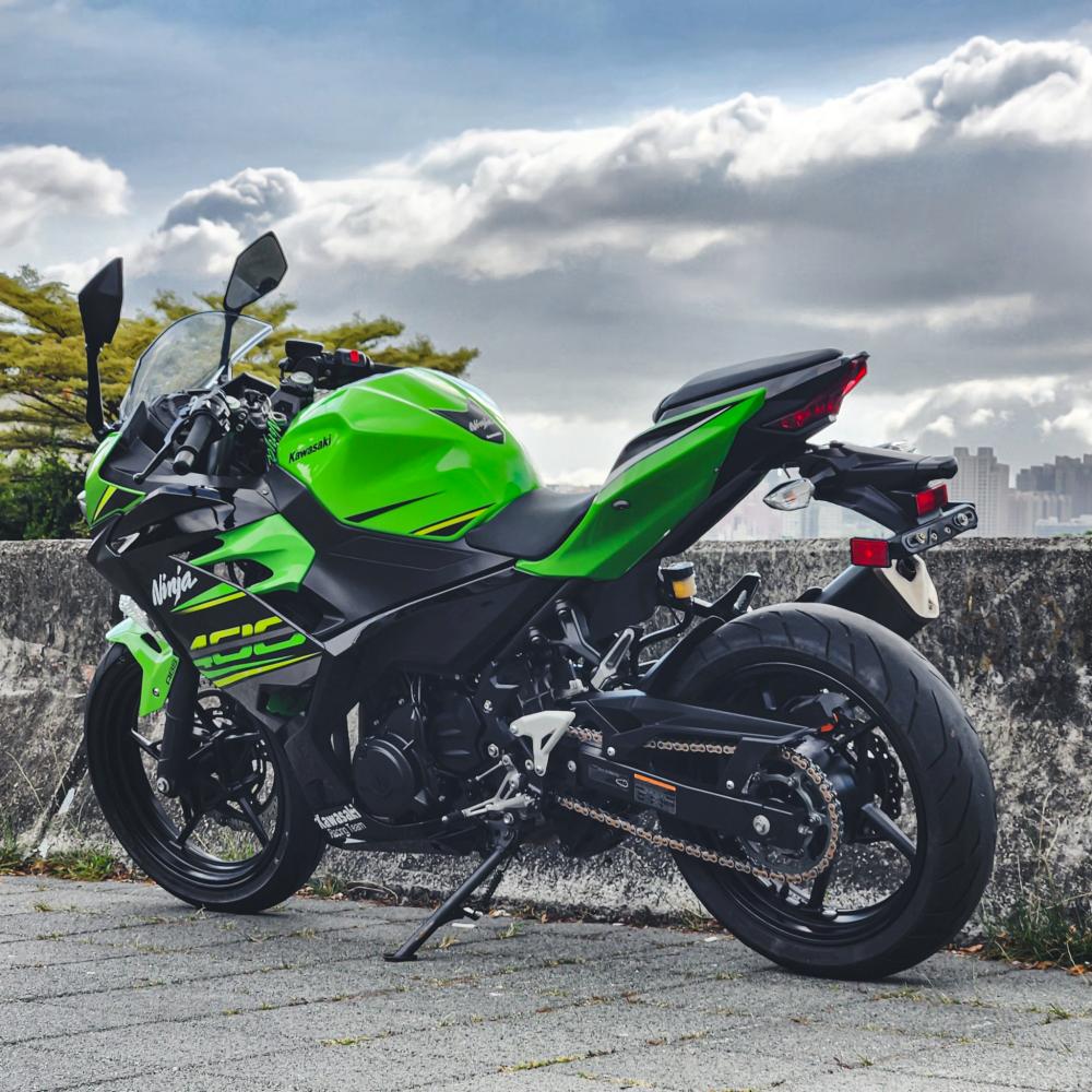 KAWASAKI Ninja400