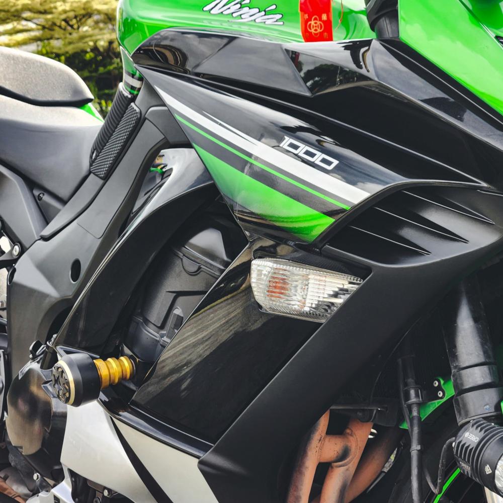 KAWASAKI Z1000SX