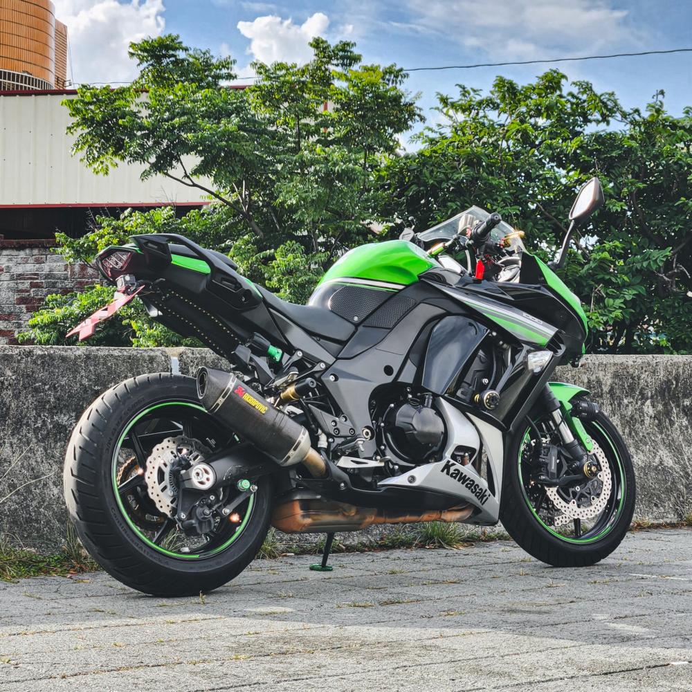 KAWASAKI Z1000SX