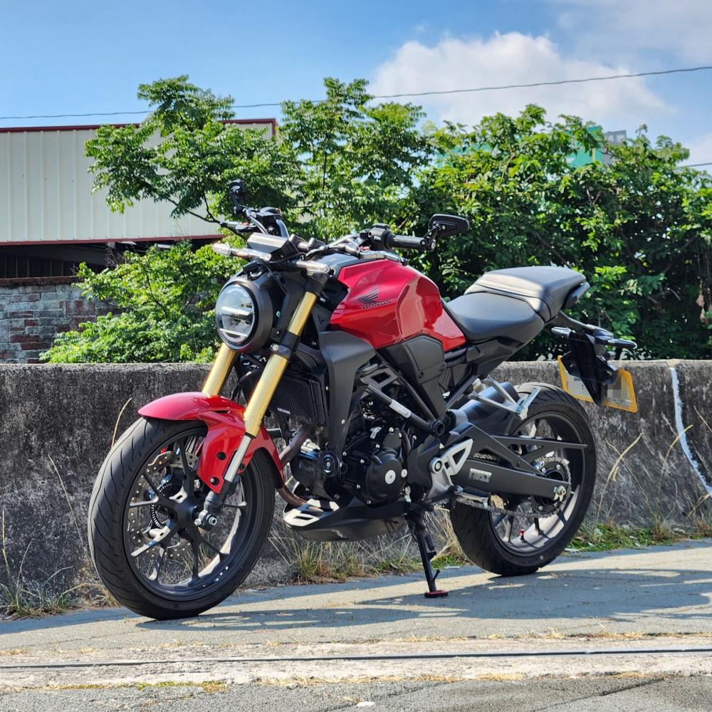 HONDA CB300R