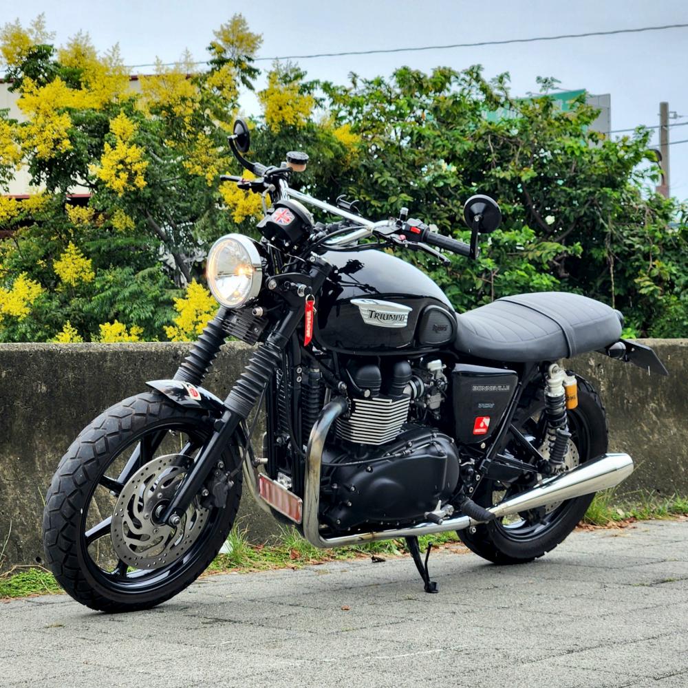 Triumph Bonneville SE