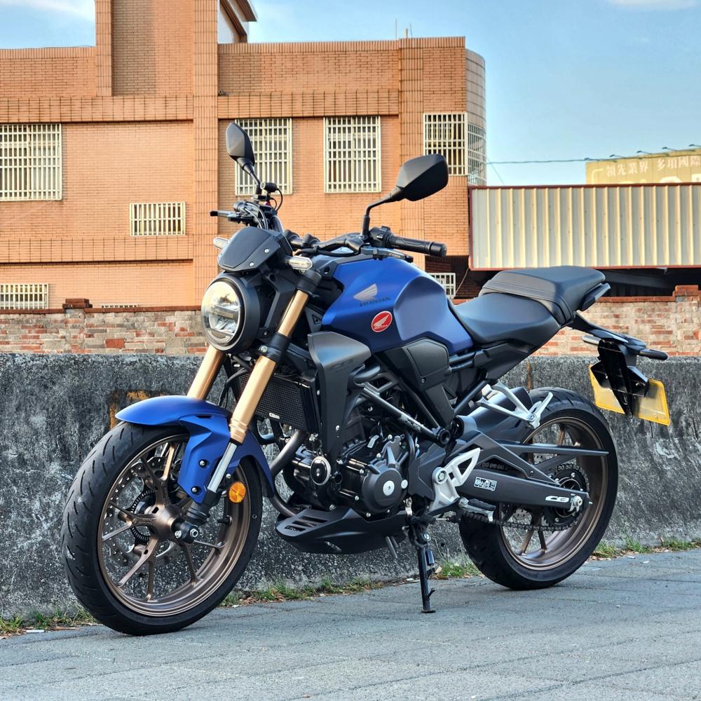 HONDA CB300R