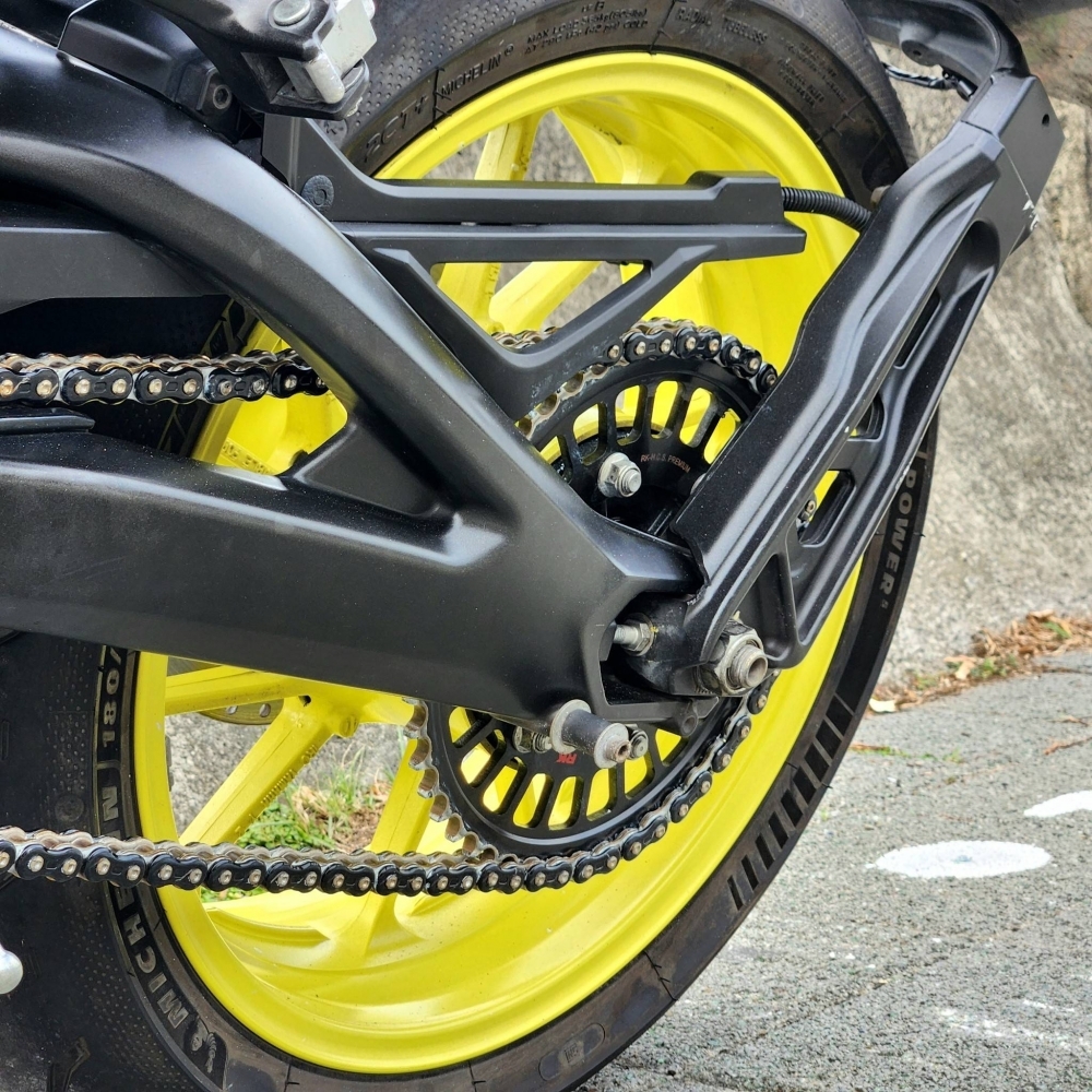 YAMAHA MT-09