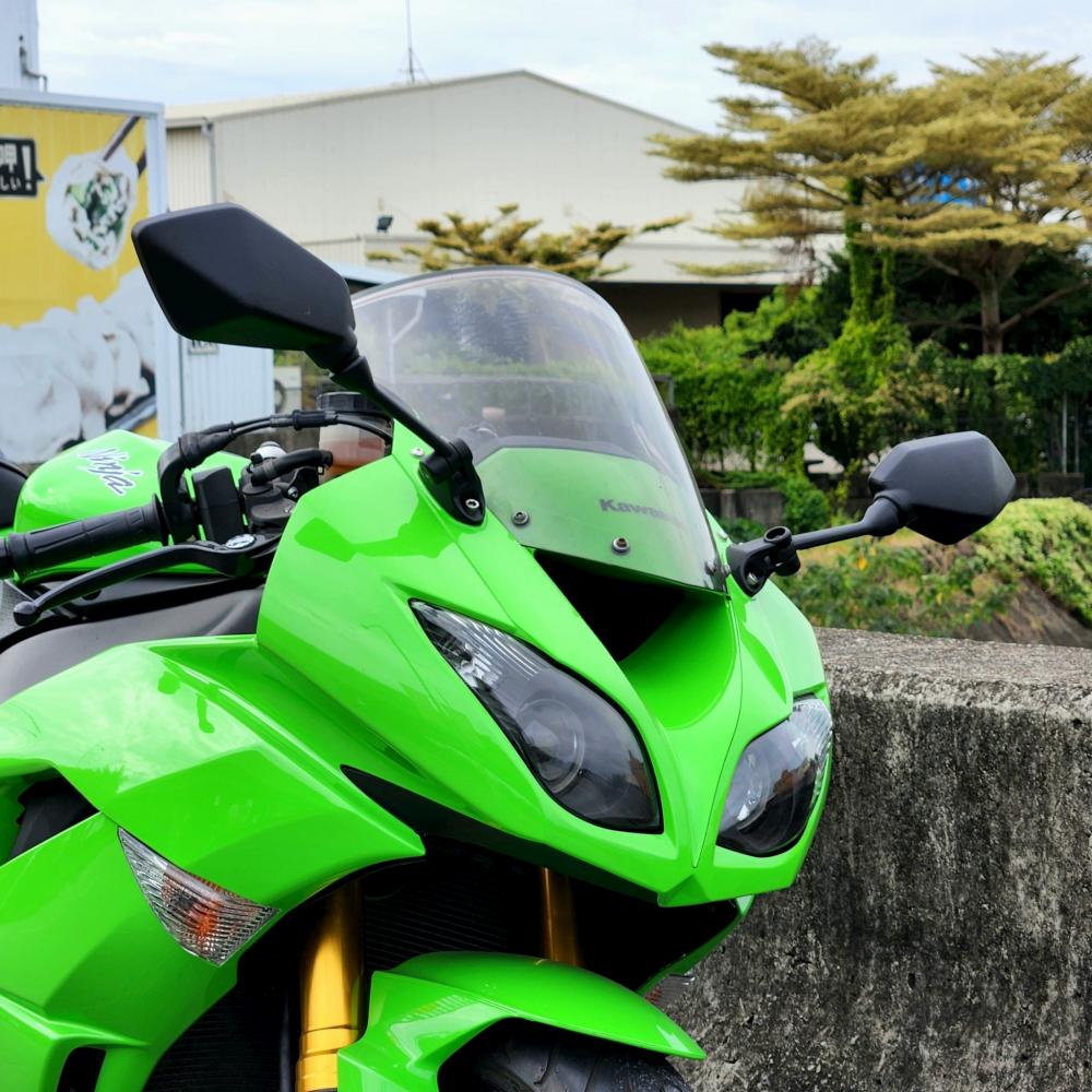 KAWASAKI ZX-6R