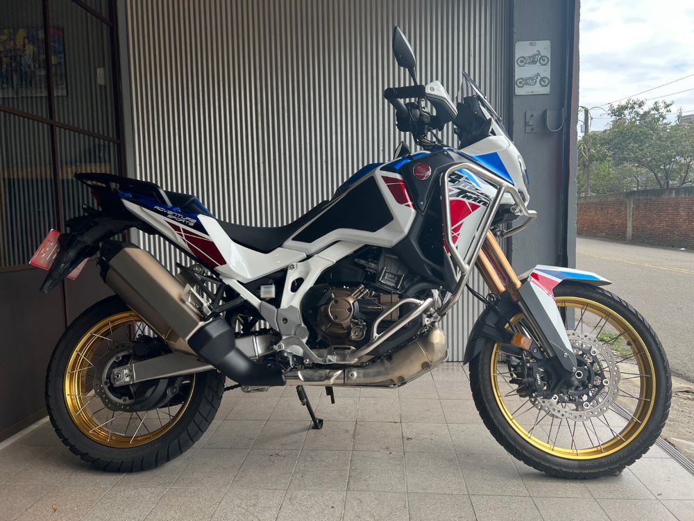 2023 HONDA AFRICA TWIN SPORTS DCT