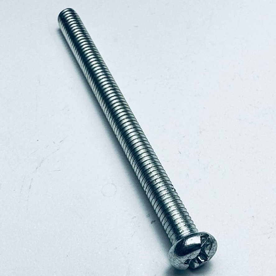 Precision screws 010