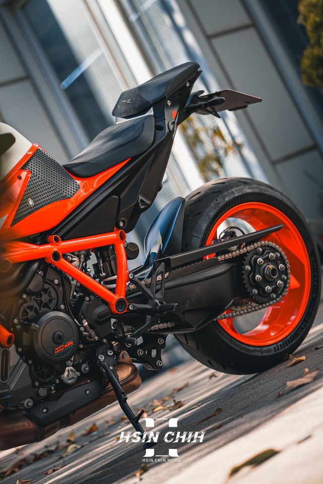 KTM DUKE 1290