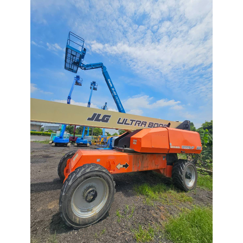 JLG 1200SJP高空作業車