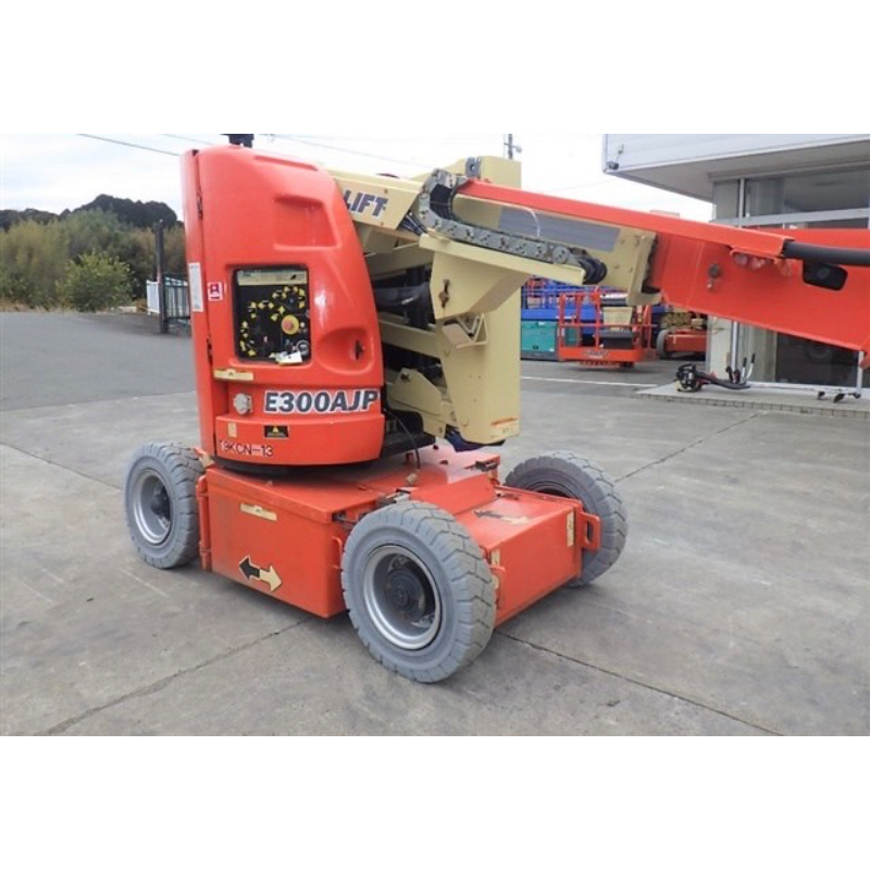 JLG E300 EJP 電動曲臂高空作業車