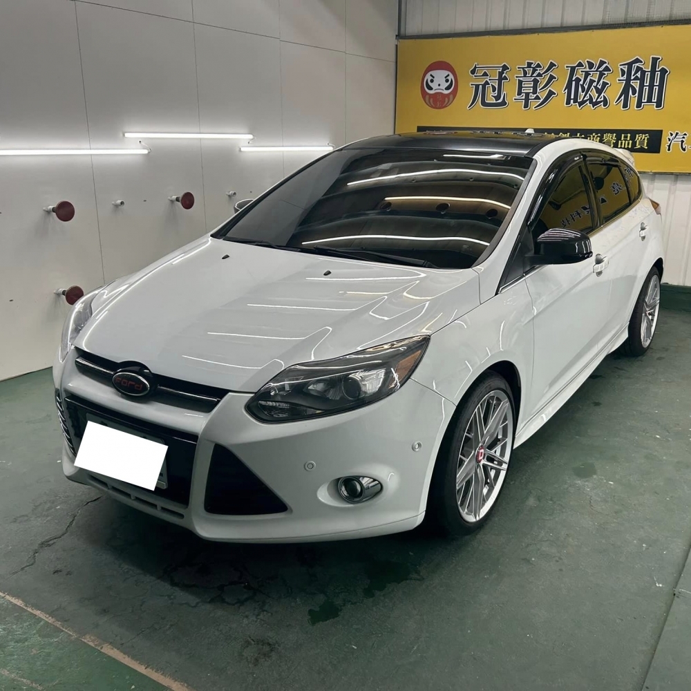 FORD FOCUS 車漆磁釉