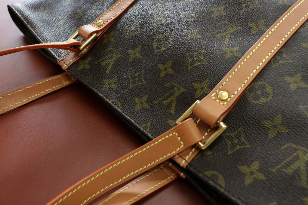 LOUIS VUITTON Monogram Sac Sack Shopping