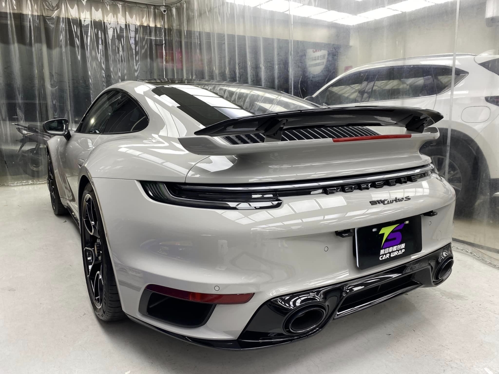 PORSCHE 992 TurboS