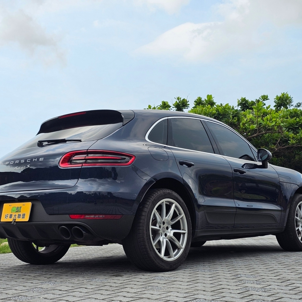 2015 Porsche Macan S