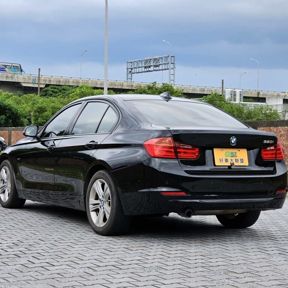 2012 BMW 320i Sport