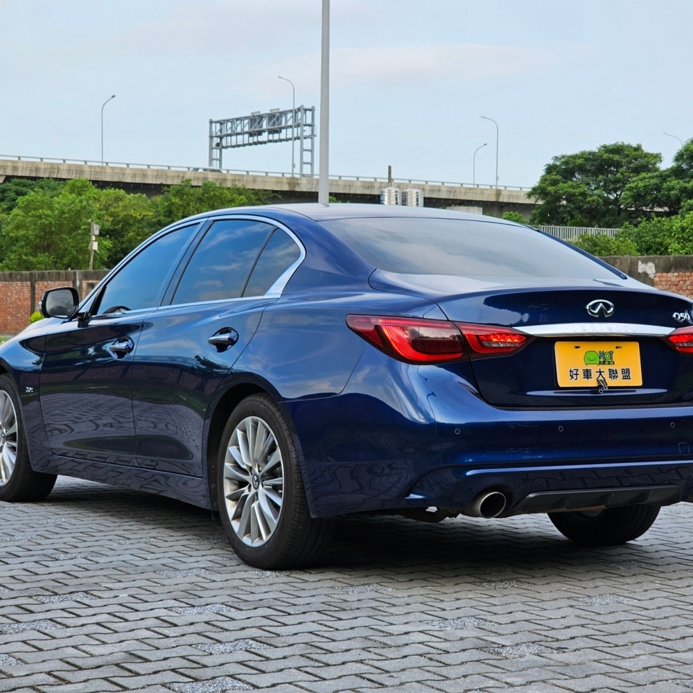 2017 Infiniti Q50 2.0t旗艦款