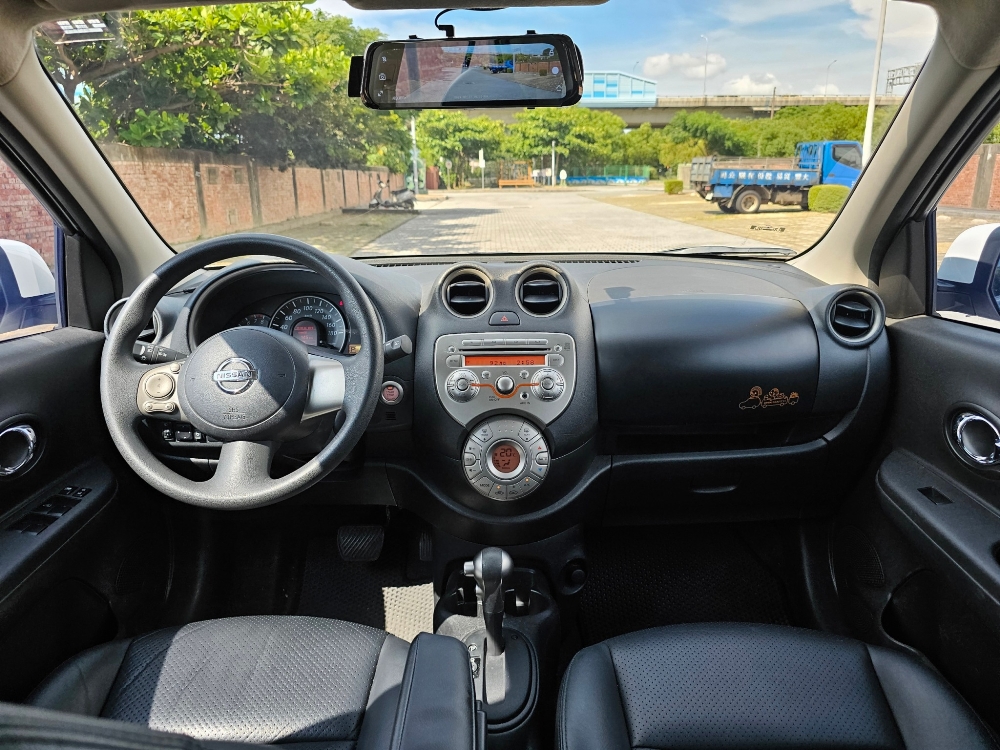 2013 Nissan March 1.5SL