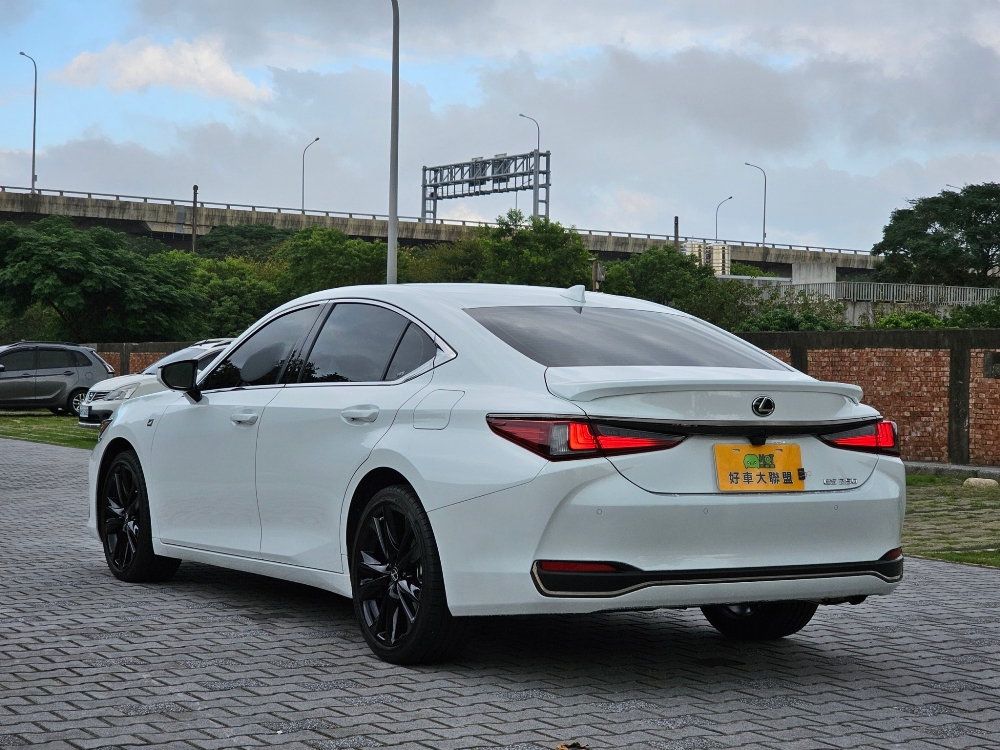 2023 Lexus ES 250 F Sport小改款