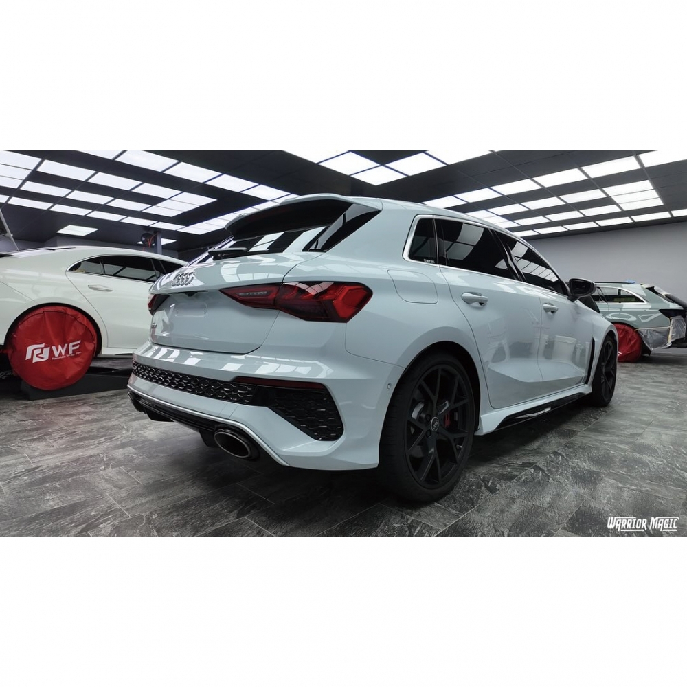 Audi RS3/奧迪亮面犀牛皮包膜