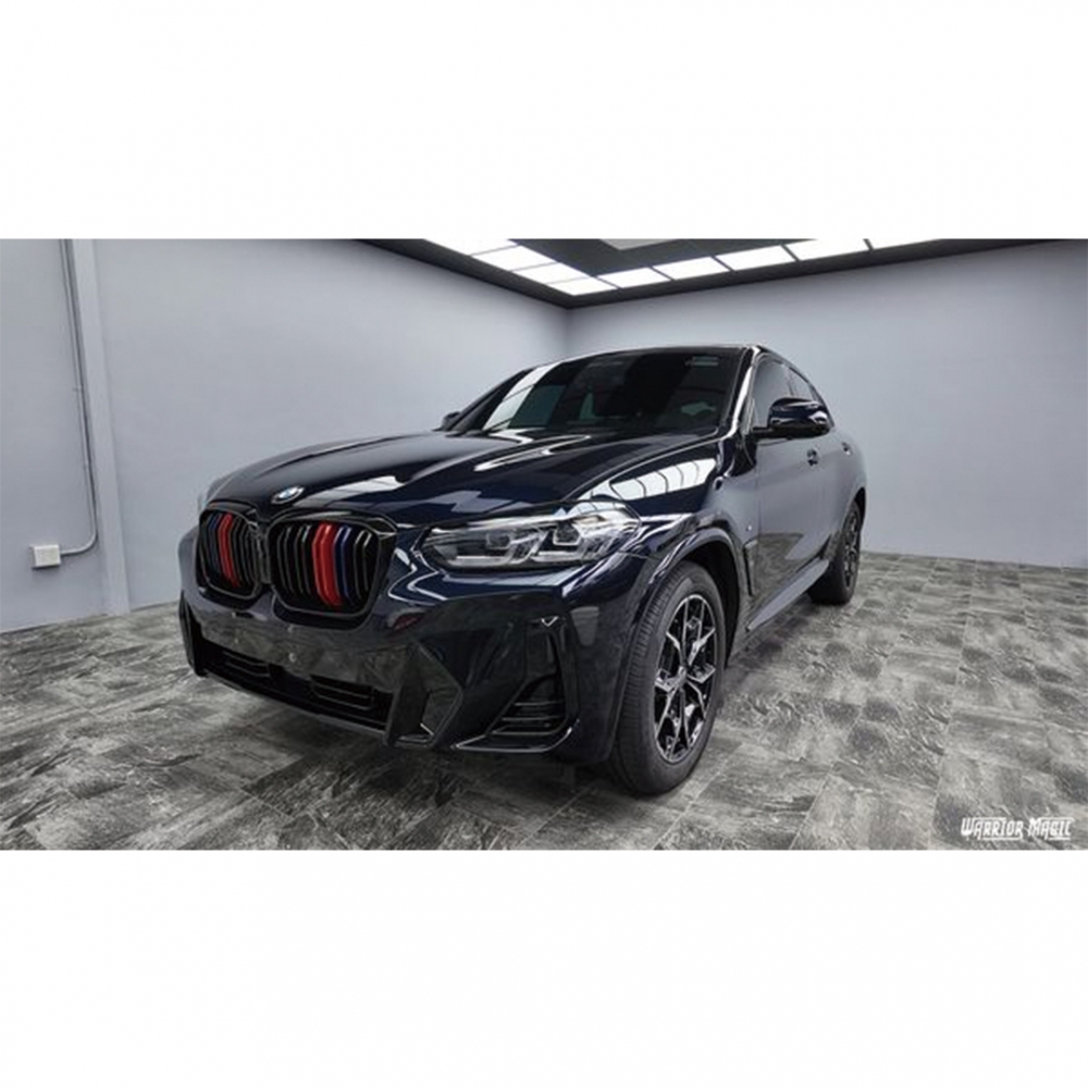 BMW X4/亮面犀牛皮包膜