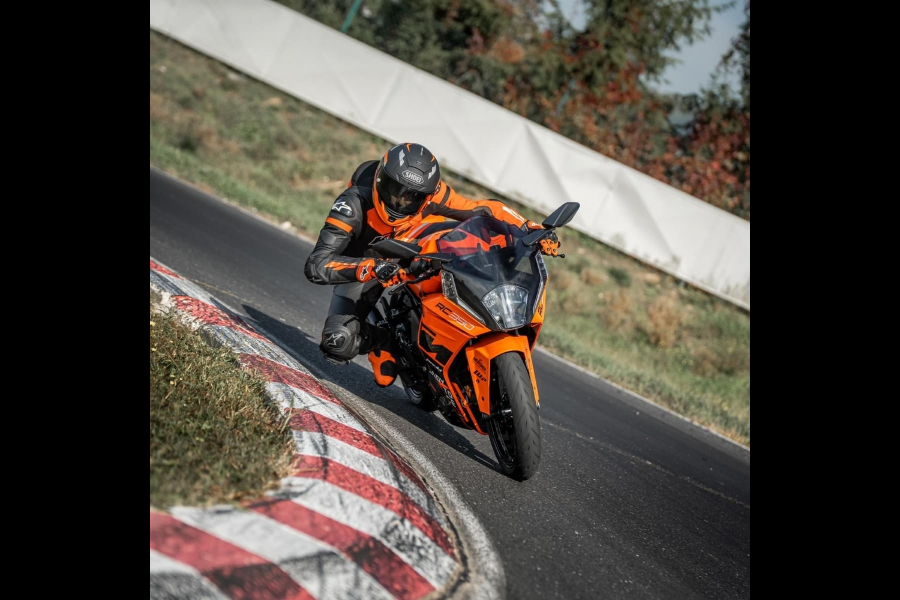 KTM RC390