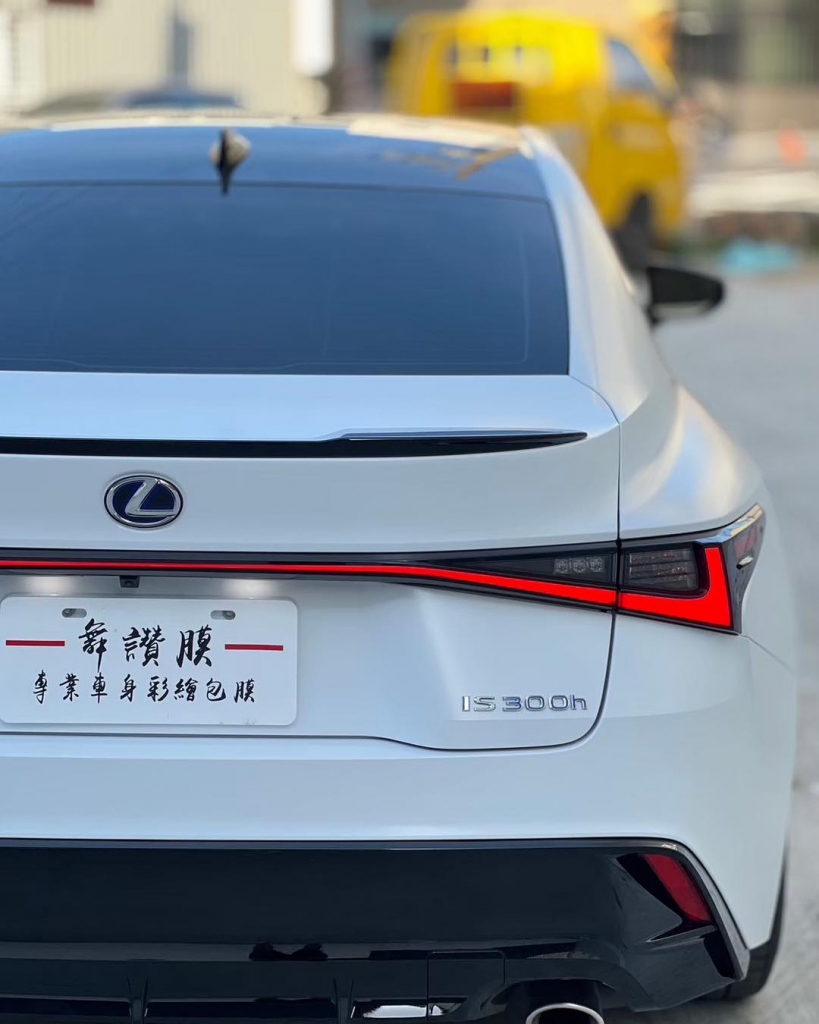 Lexus車燈犀牛皮貼膜