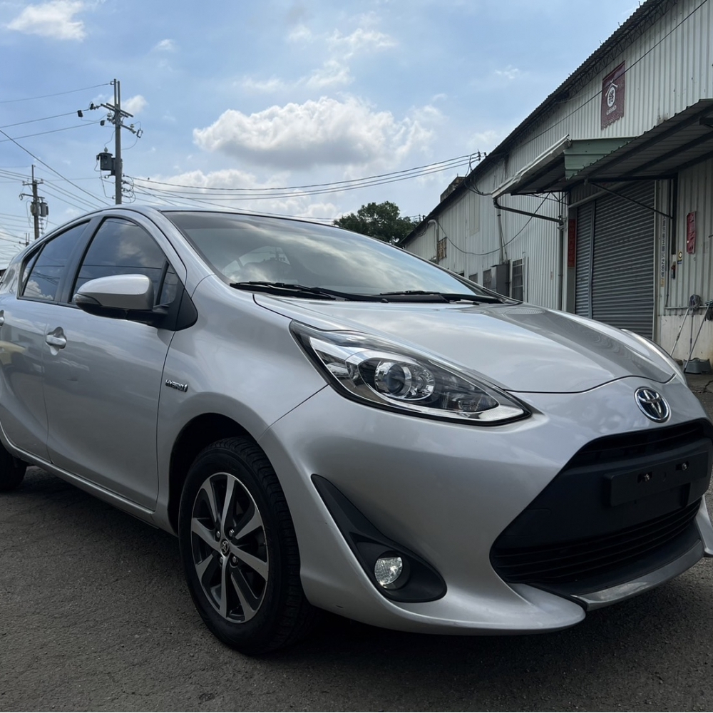 2020 TOYOTA PRIUS C 1.5 油電 售31.5萬