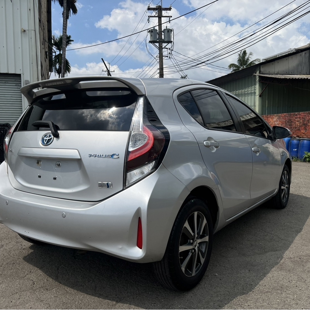 2020 TOYOTA PRIUS C 1.5 油電 售31.5萬