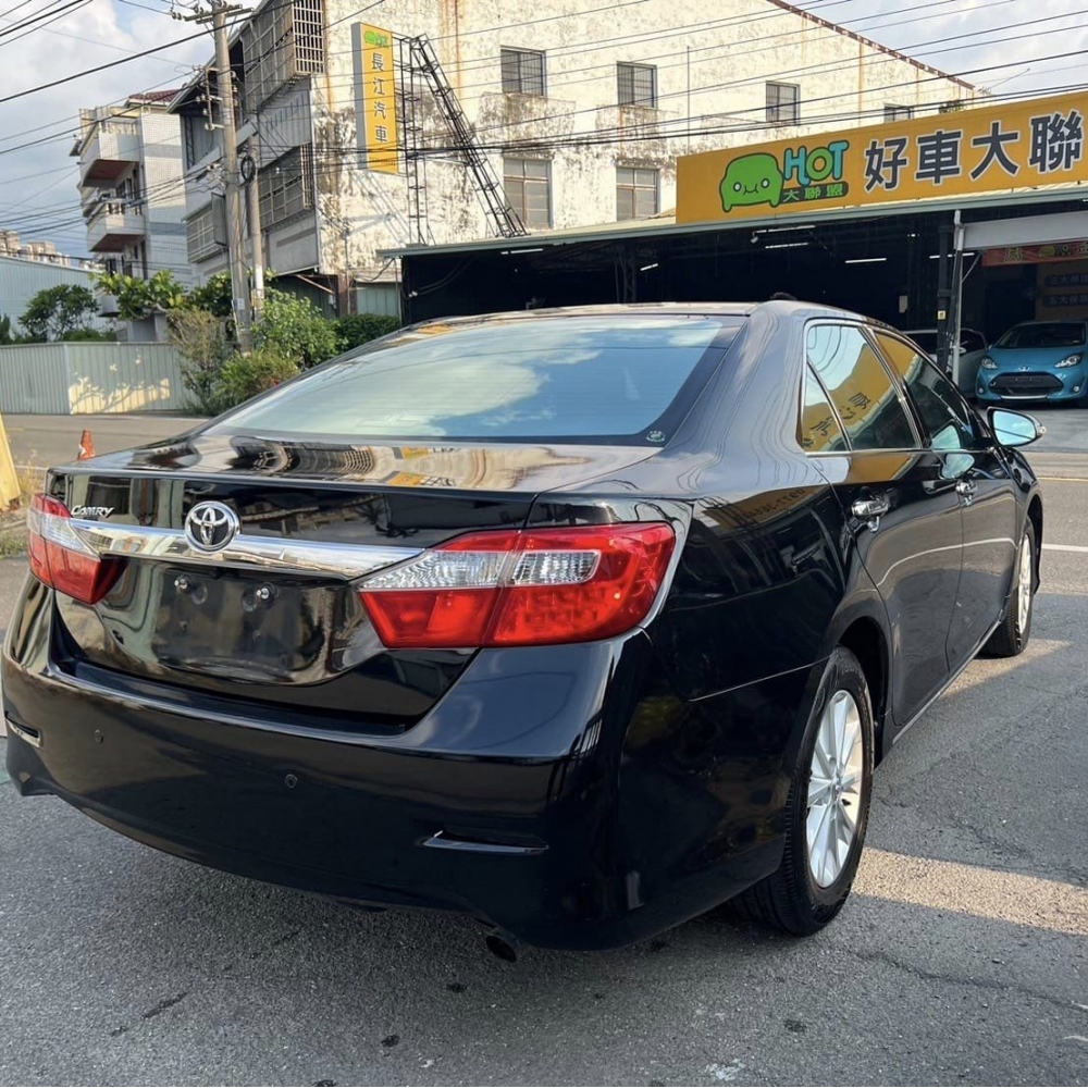 2012 TOYOTA CAMRY 2.5 售14.8萬