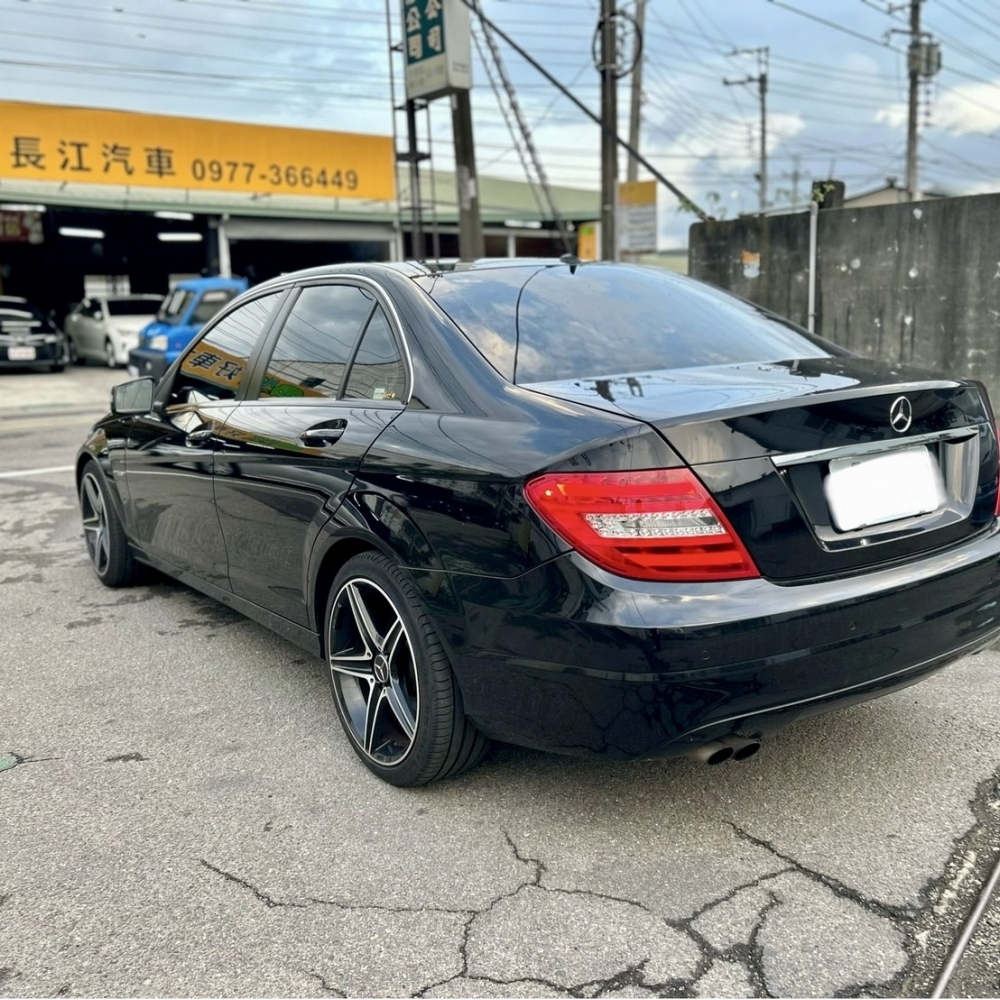 2012 BENZ C180 1.8 售26.8萬