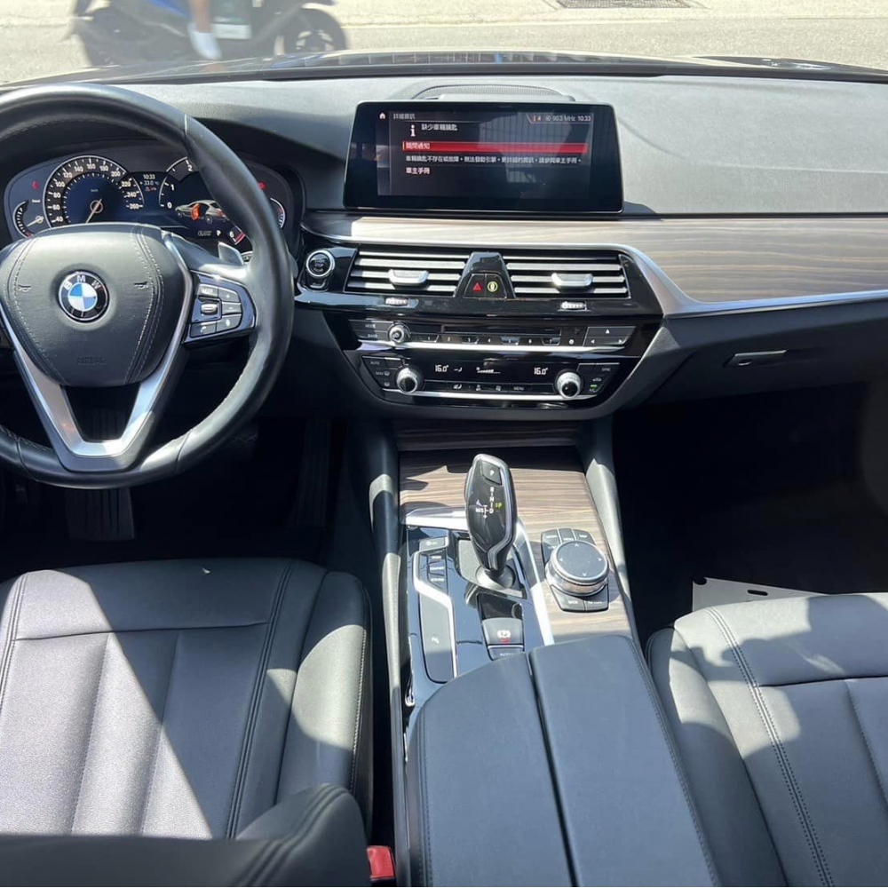 2018 BMW 520d 2.0 柴油 售99萬8