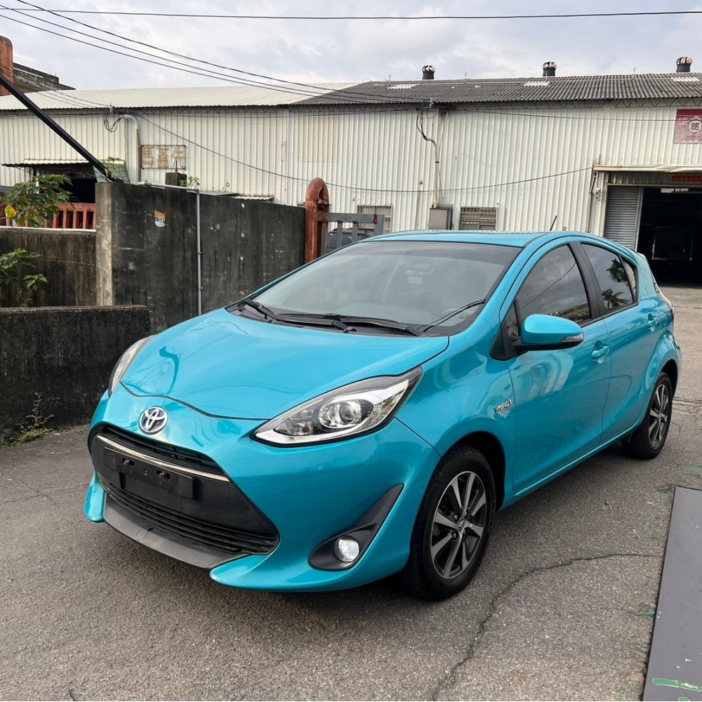 2019 TOYOTA PriusC 1.5 油電 售28.8萬