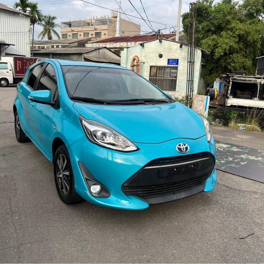 2019 TOYOTA PriusC 1.5 油電 售28.8萬