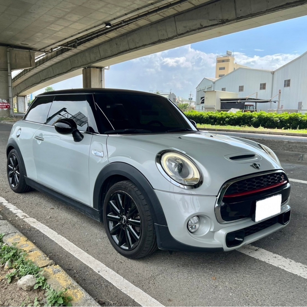 2014 Mini Cooper S F56 2.0 售49.8萬