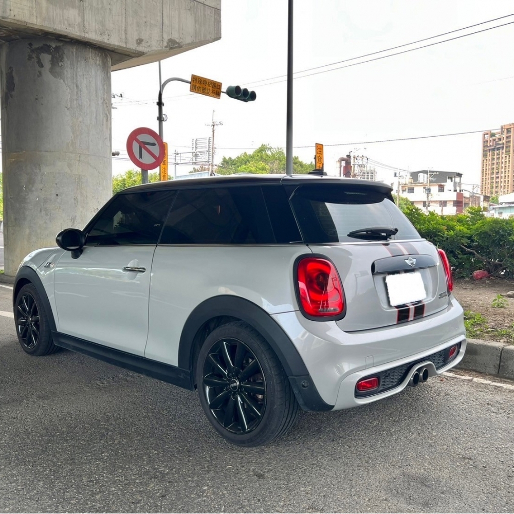 2014 Mini Cooper S F56 2.0 售49.8萬