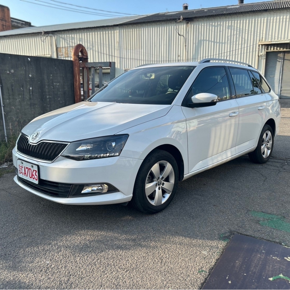 2016 Skoda Fabia Combi 旅行版 1.2 售19.8萬