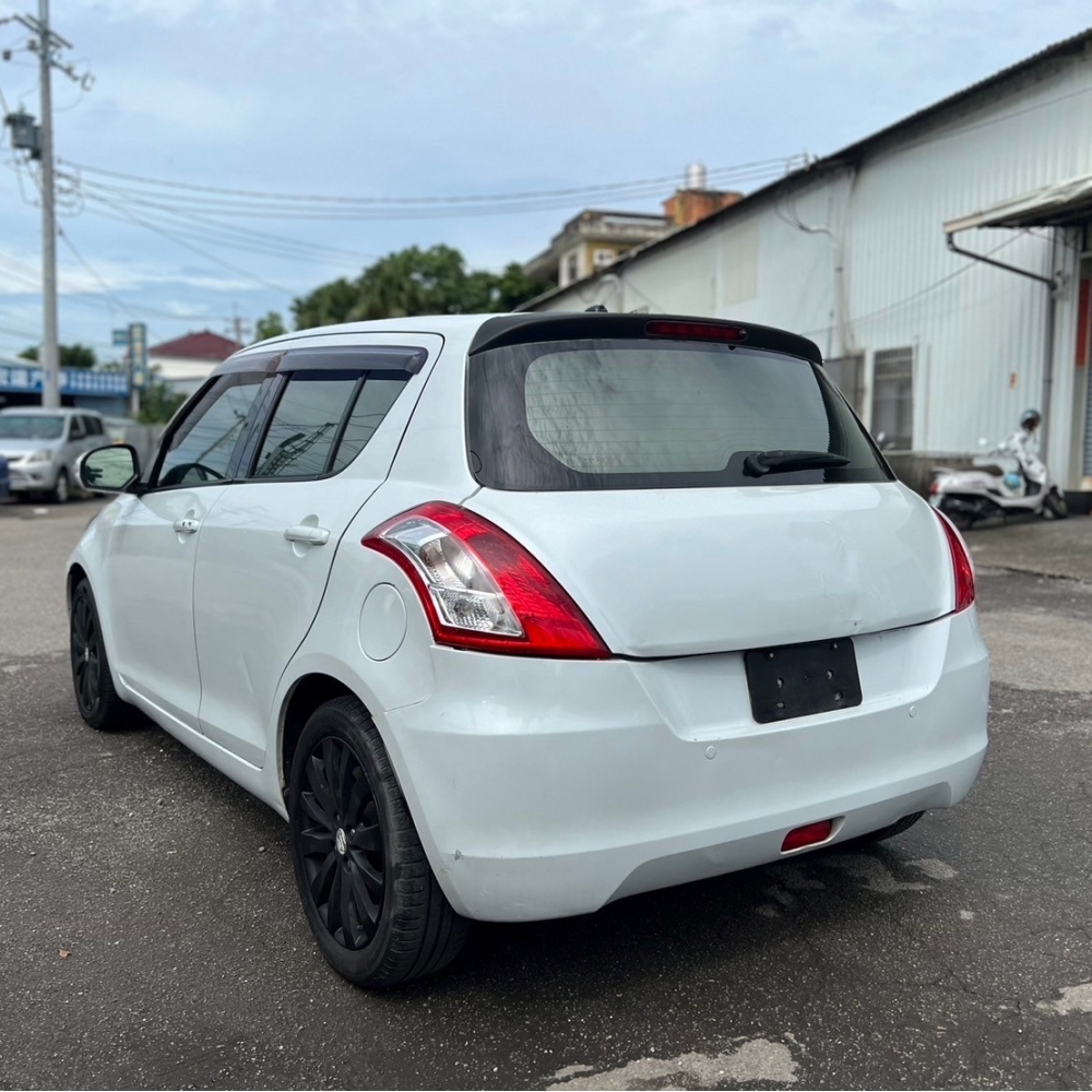 2011 Suzuki Swift 1.4 售14.8萬