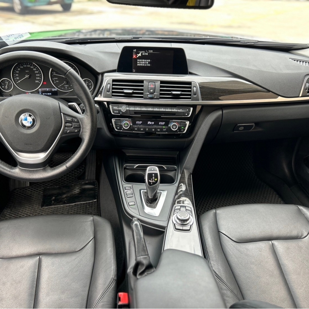 2016 BMW 320i 2.0 售49.8萬