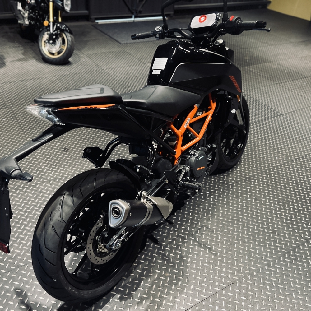 全新車 2023 KTM Duke 390 總代理 