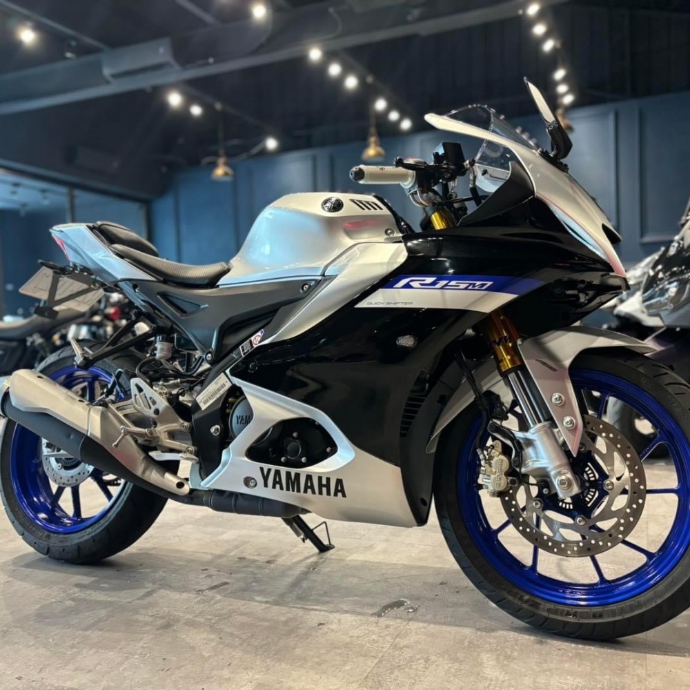 2023 YZF-R15M 