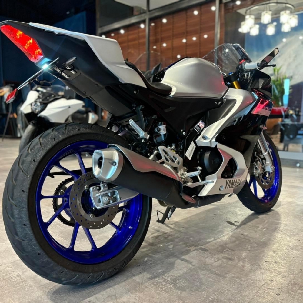 2023 YZF-R15M 