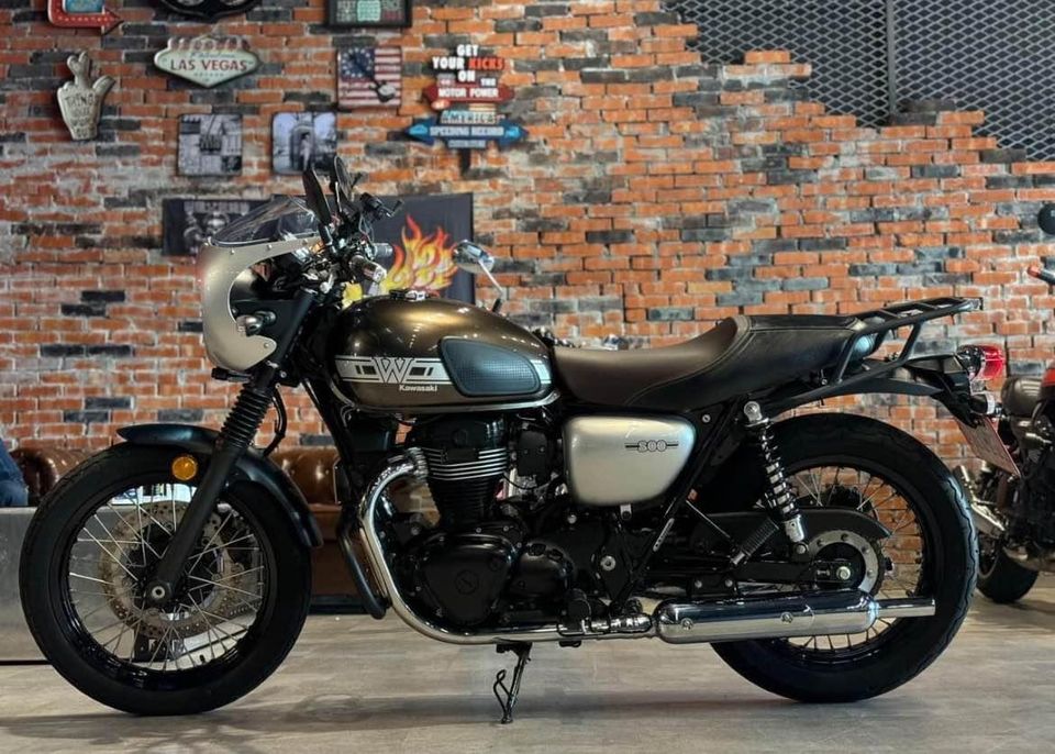 Kawasaki W800 cafe 咖啡 公司車 客人寄賣